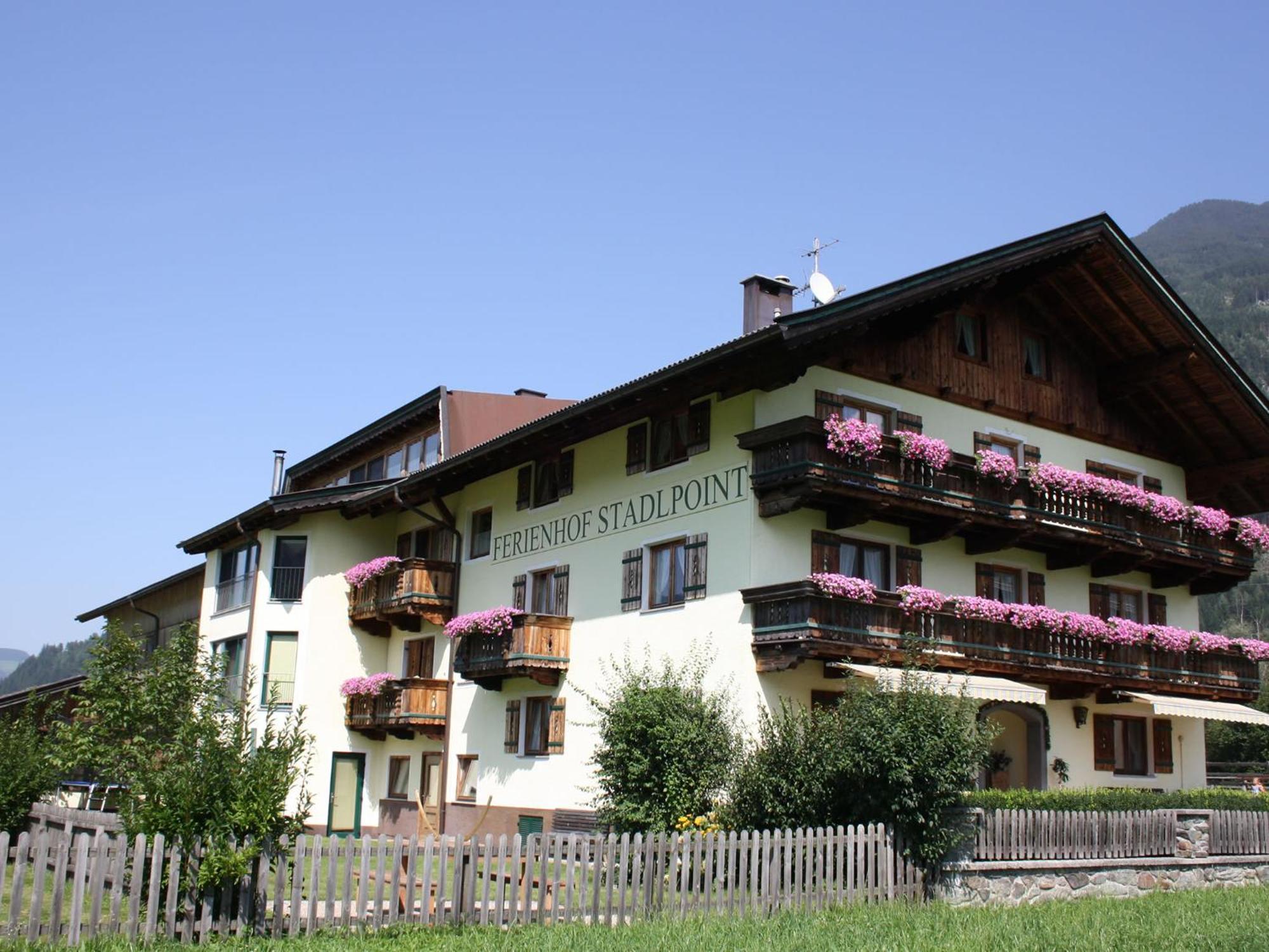 Ferienhof Stadlpoint Ried im Zillertal Exterior photo