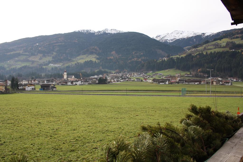 Ferienhof Stadlpoint Bed & Breakfast Ried im Zillertal Exterior photo