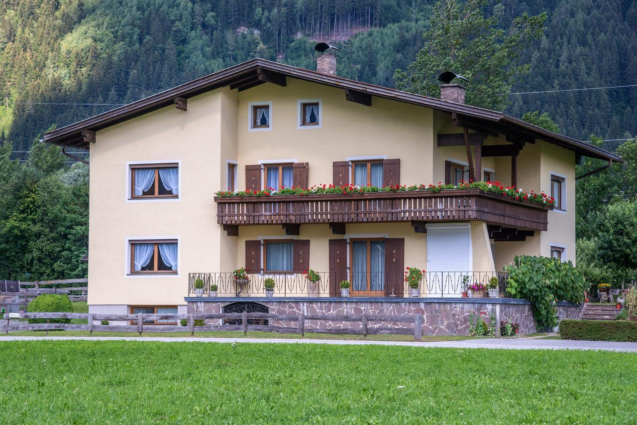 Ferienhof Stadlpoint Ried im Zillertal Exterior photo