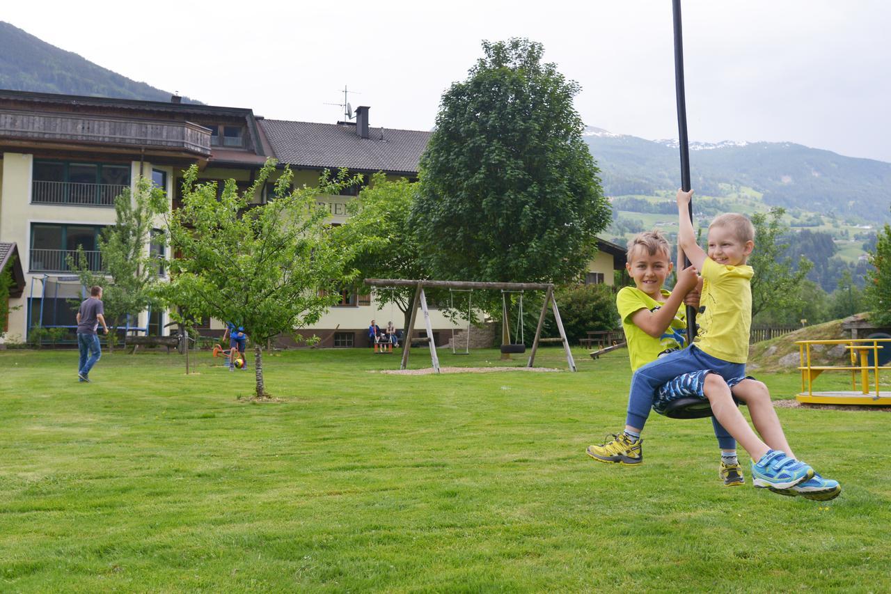 Ferienhof Stadlpoint Bed & Breakfast Ried im Zillertal Exterior photo